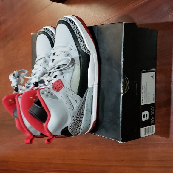 Jordan Spizike - Picture 3 of 4